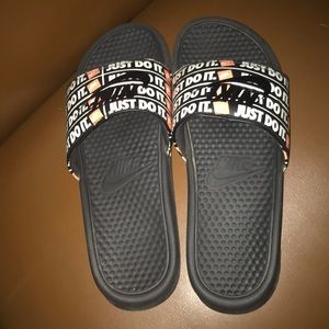 Nike slip on slides